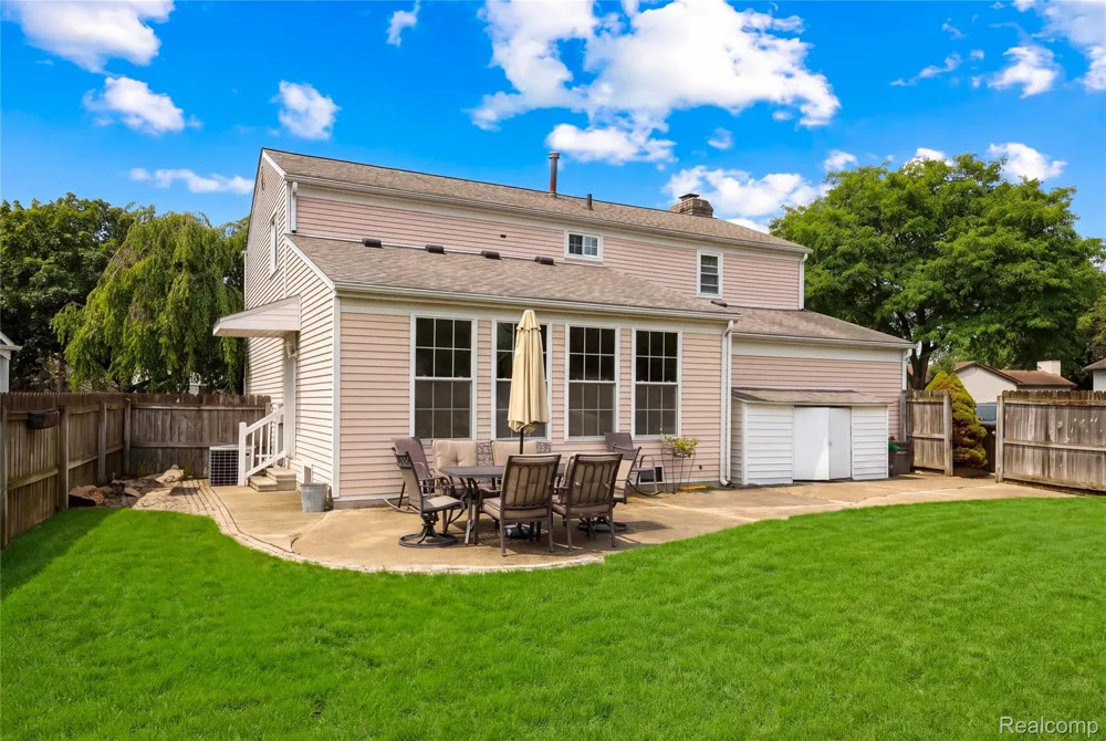 41764 Tetley Drive Sterling Heights City, MI 48313