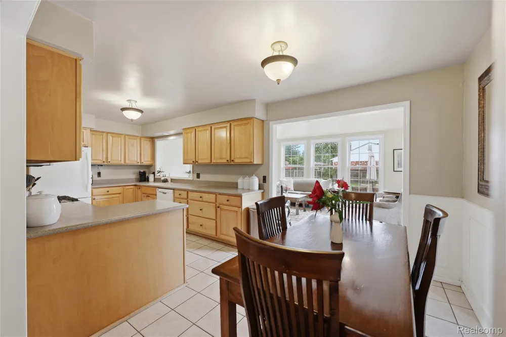 41764 Tetley Drive Sterling Heights City, MI 48313