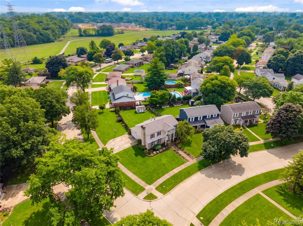 41764 Tetley Drive Sterling Heights City, MI 48313