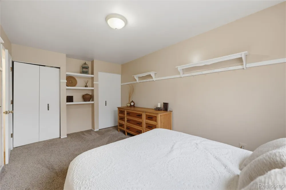 41764 Tetley Drive Sterling Heights City, MI 48313
