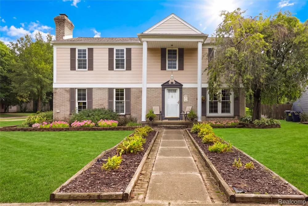 41764 Tetley Drive Sterling Heights City, MI 48313