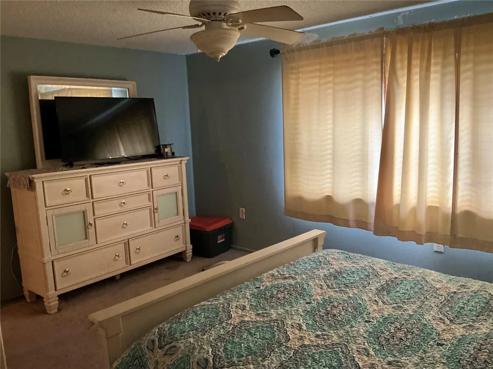 3900 EDGEMONT DRIVE New Port Richey, FL 34652