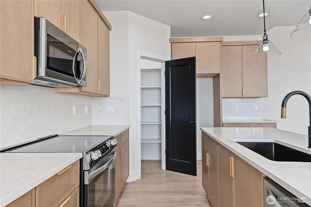 2007 W Joanna Lane Othello, WA 99344