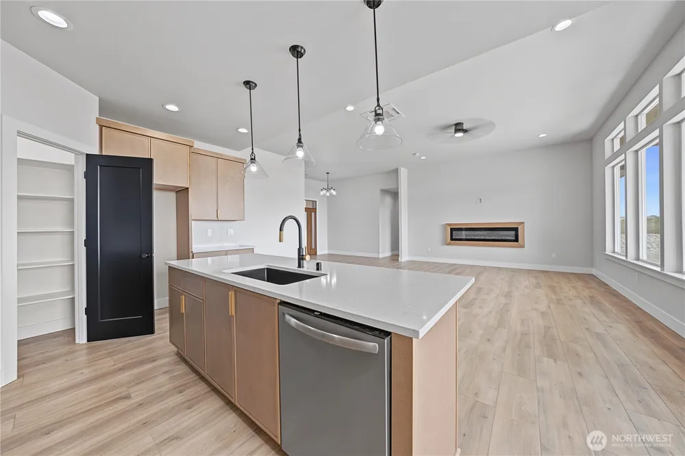 2007 W Joanna Lane Othello, WA 99344