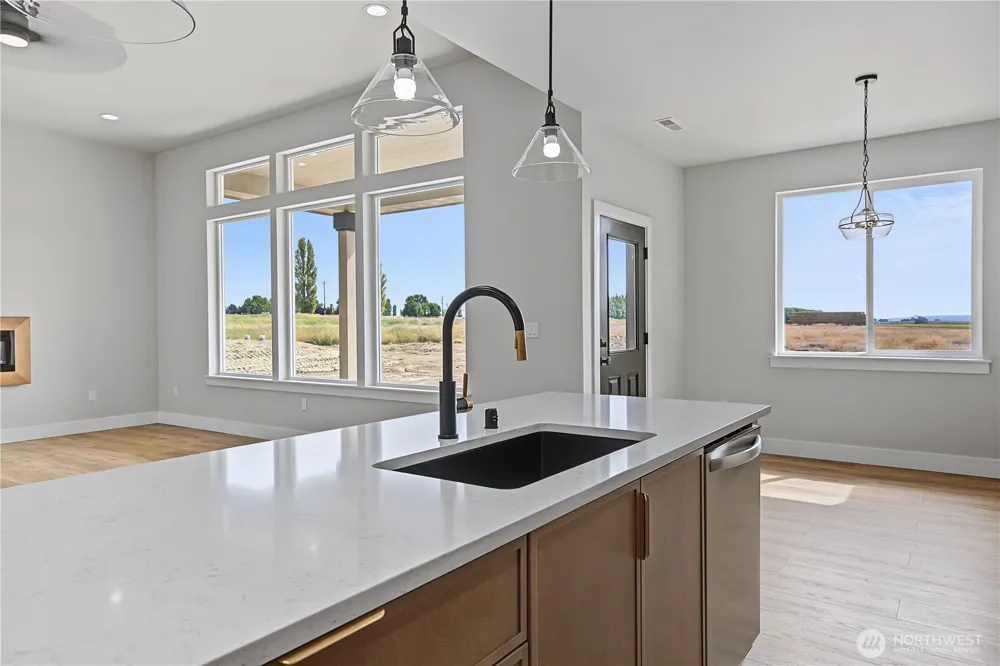 2007 W Joanna Lane Othello, WA 99344