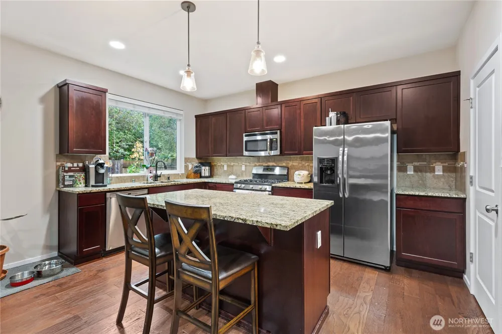 7911 49th Street NE Marysville, WA 98270
