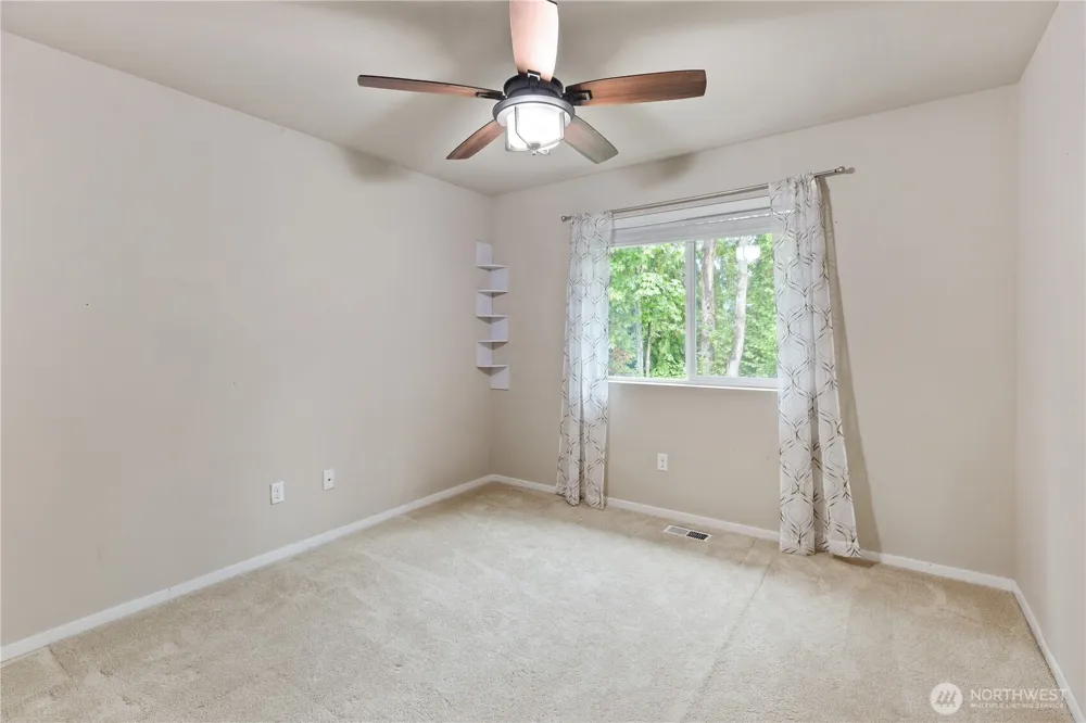 7911 49th Street NE Marysville, WA 98270