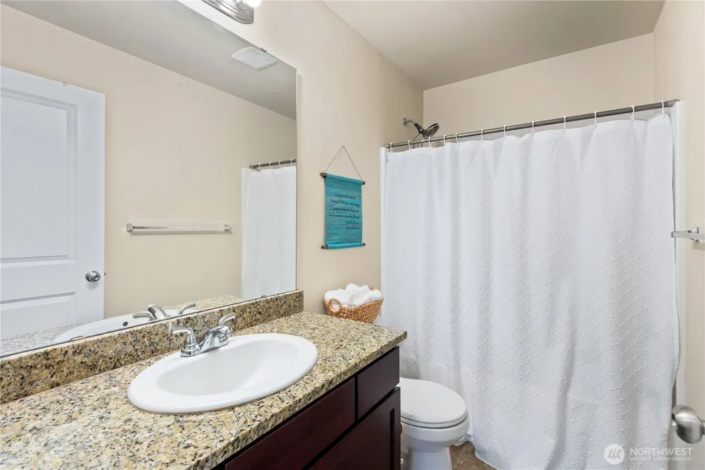 7911 49th Street NE Marysville, WA 98270