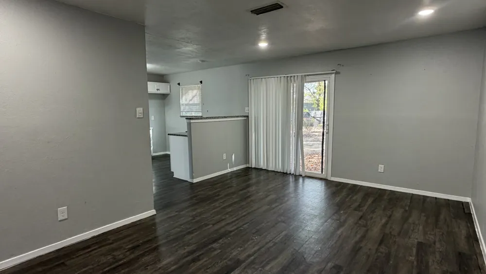 4114 Ladale Drive Dallas, TX 75212