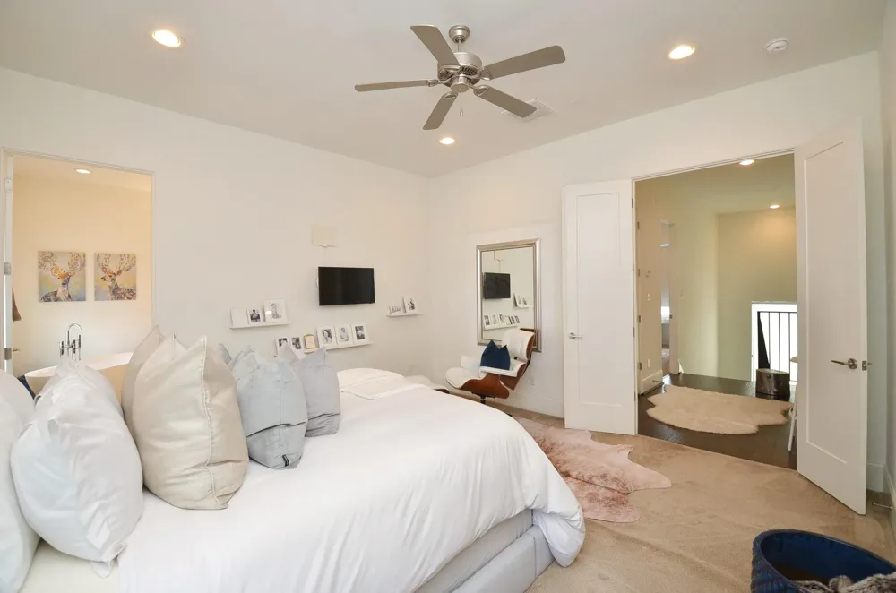 11027 Jardin Des Circle Houston, TX 77043
