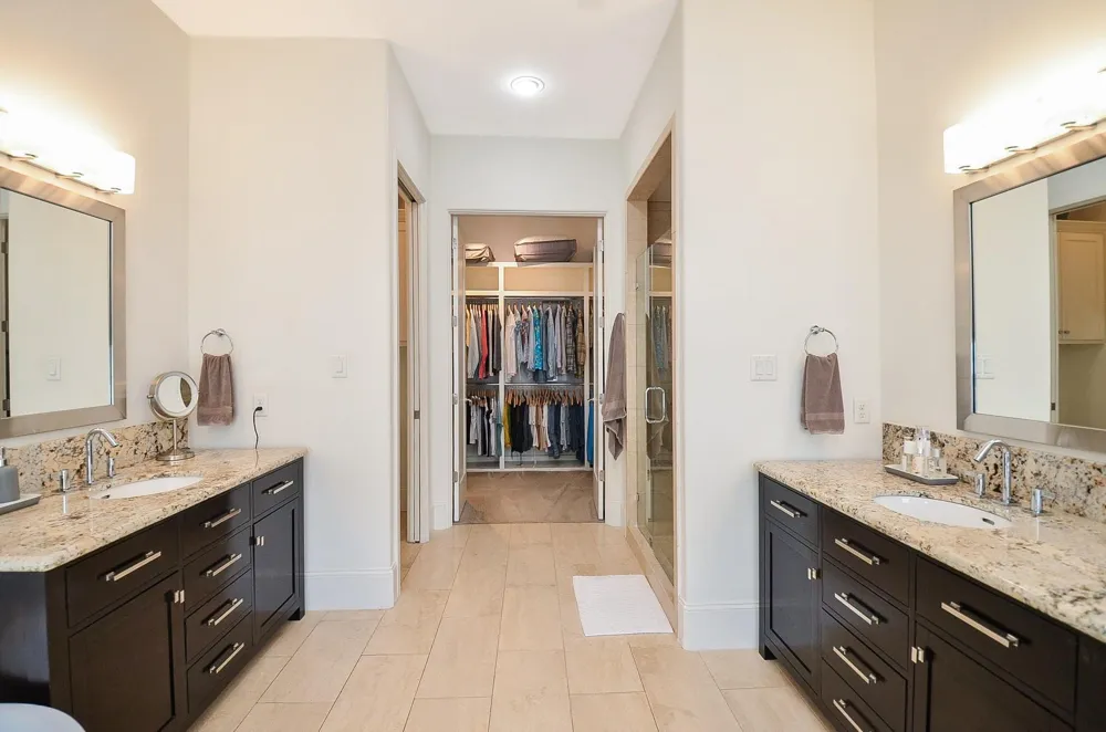 11027 Jardin Des Circle Houston, TX 77043
