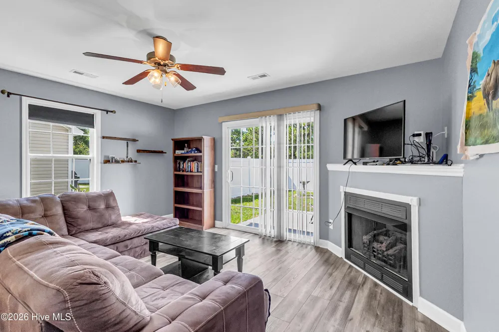 196 Pine Hollow Road Holly Ridge, NC 28445