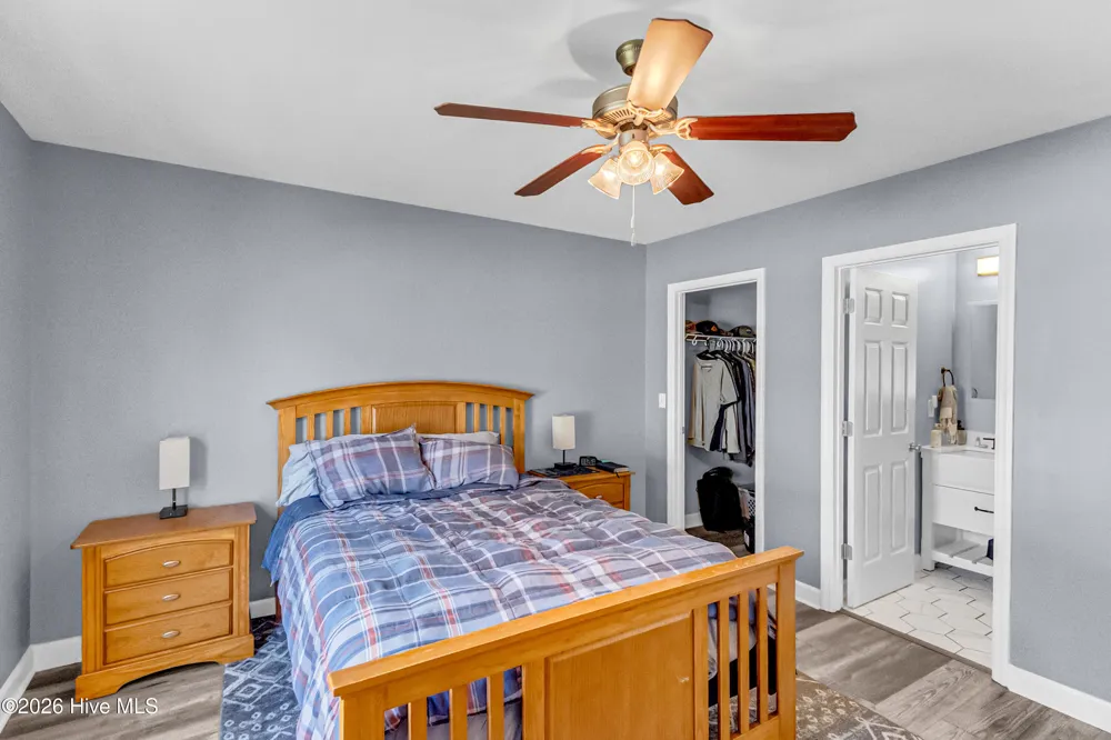 196 Pine Hollow Road Holly Ridge, NC 28445