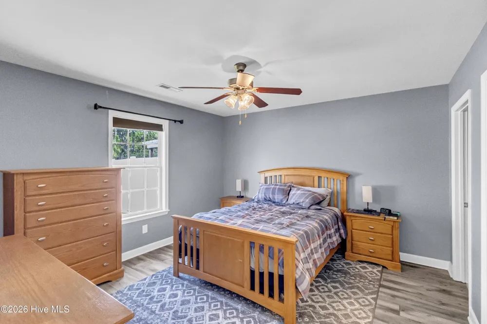 196 Pine Hollow Road Holly Ridge, NC 28445