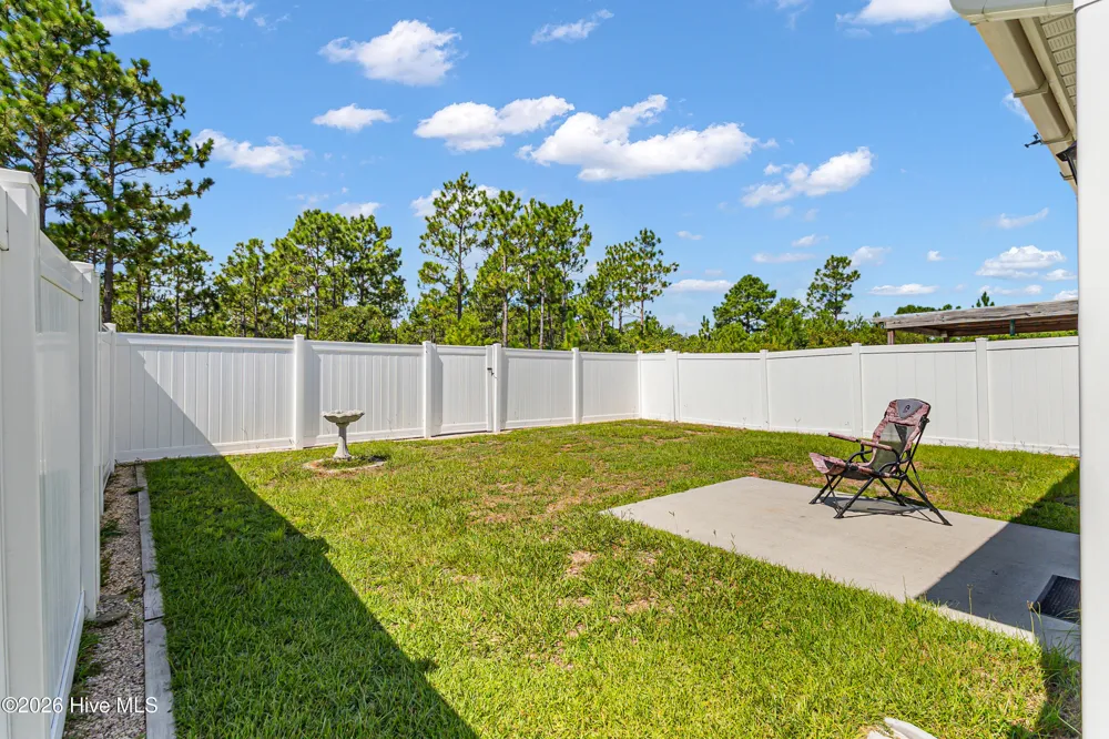 196 Pine Hollow Road Holly Ridge, NC 28445