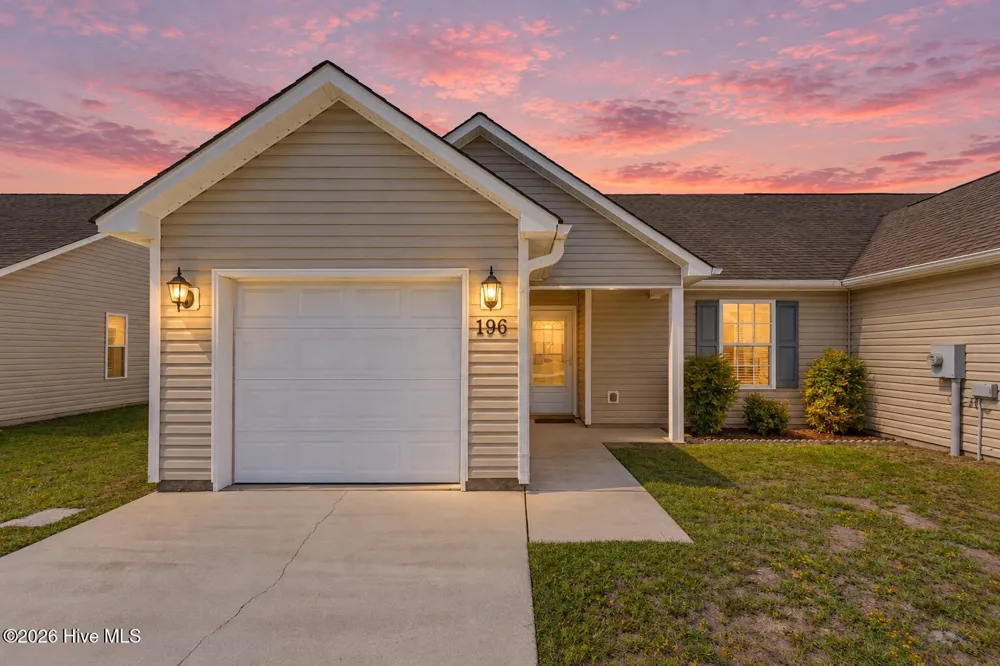 196 Pine Hollow Road Holly Ridge, NC 28445