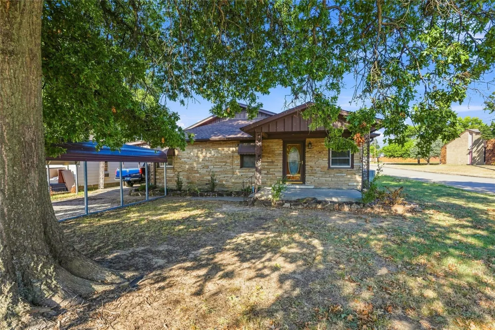 1217 Oklahoma Avenue Claremore, OK 74017