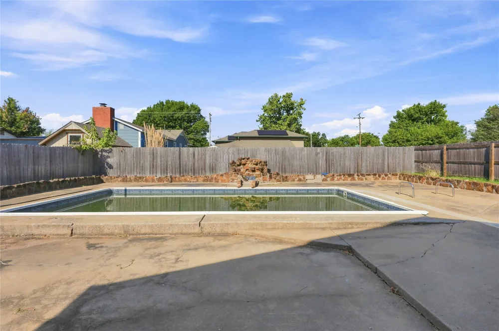 1217 Oklahoma Avenue Claremore, OK 74017