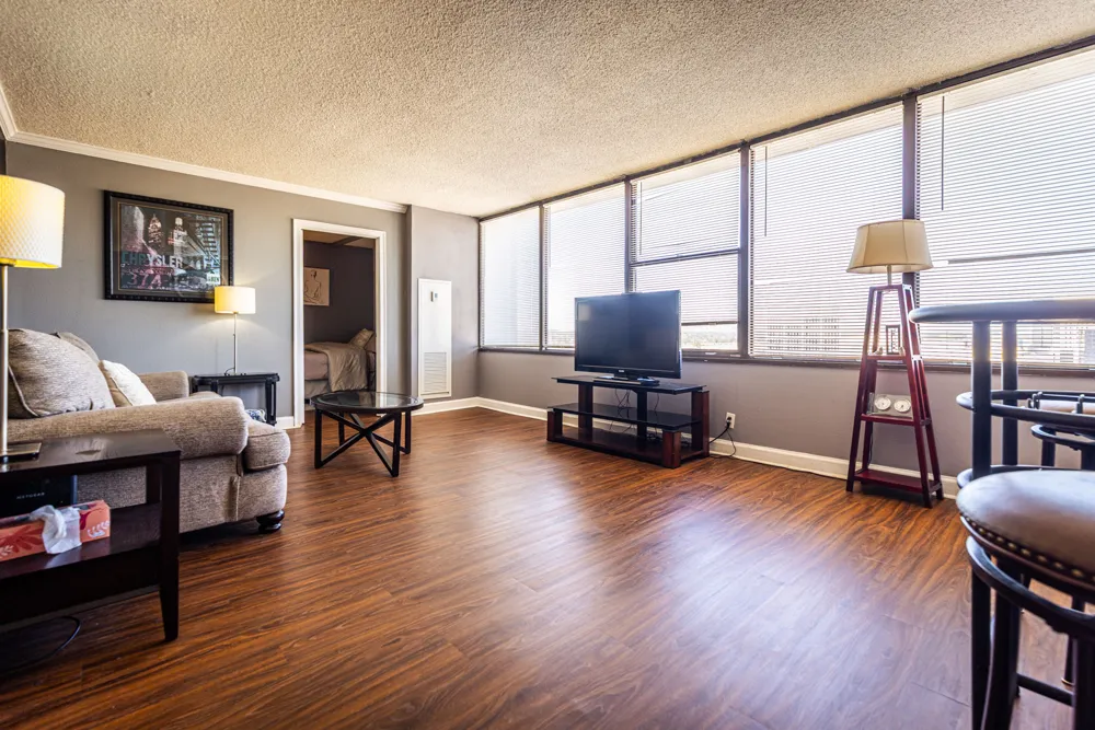 450 W 7th Street #1601 Tulsa, OK 74119