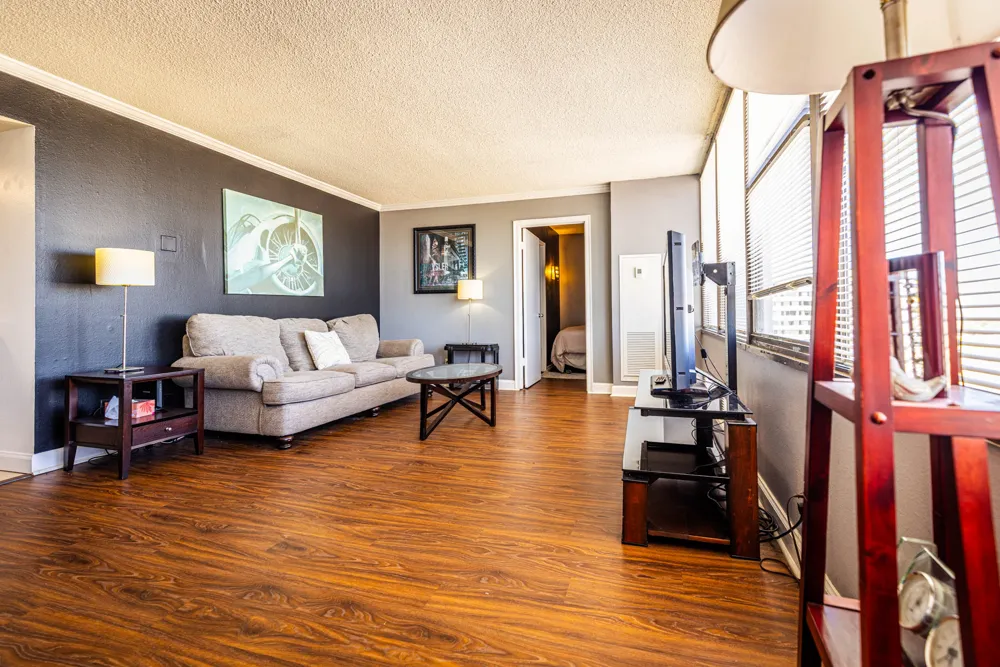 450 W 7th Street #1601 Tulsa, OK 74119