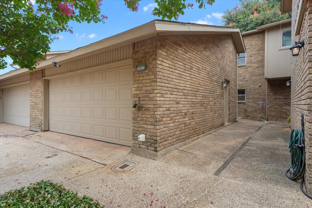 3022 East Park Drive Garland, TX 75044