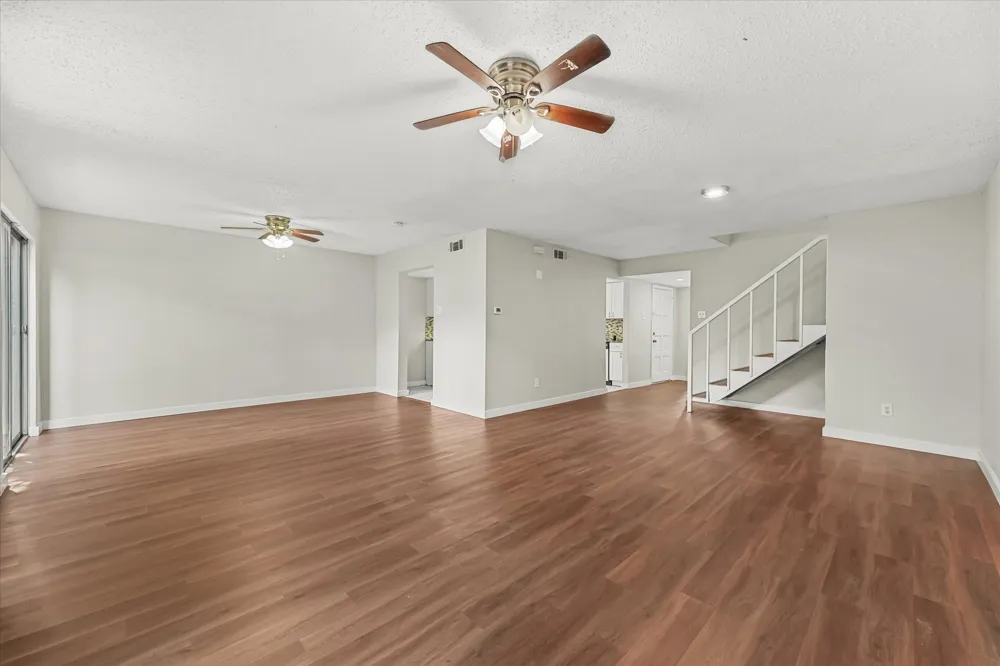 3022 East Park Drive Garland, TX 75044