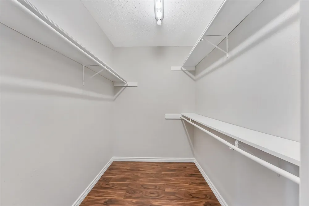 3022 East Park Drive Garland, TX 75044
