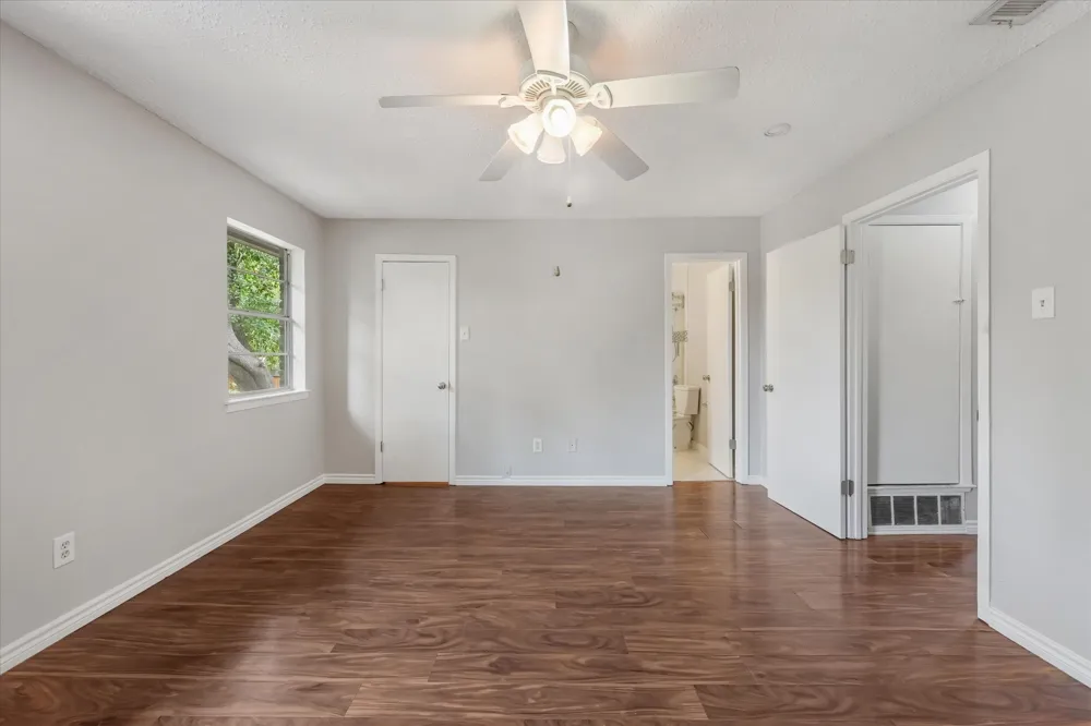 3022 East Park Drive Garland, TX 75044