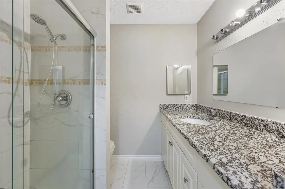 3022 East Park Drive Garland, TX 75044