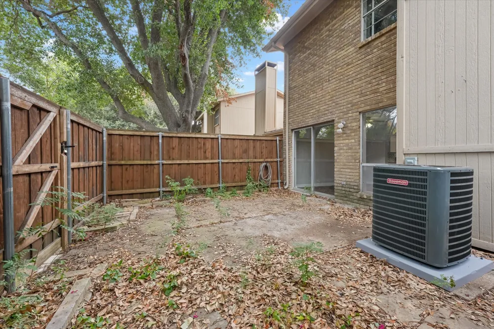 3022 East Park Drive Garland, TX 75044