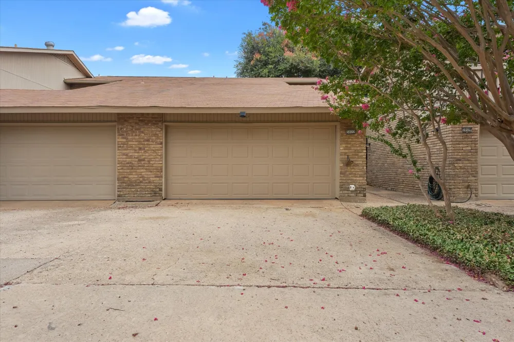 3022 East Park Drive Garland, TX 75044