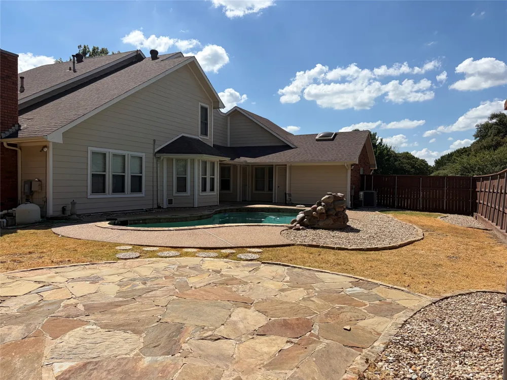 1911 Buffalo Bend Drive Lewisville, TX 75067