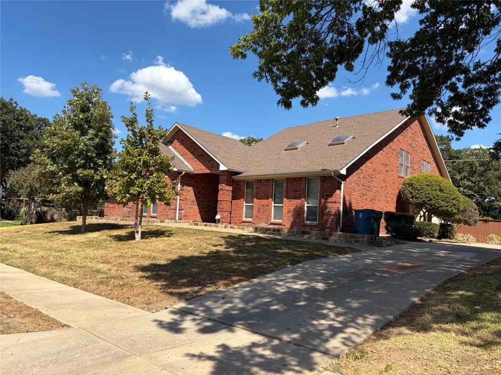 1911 Buffalo Bend Drive Lewisville, TX 75067