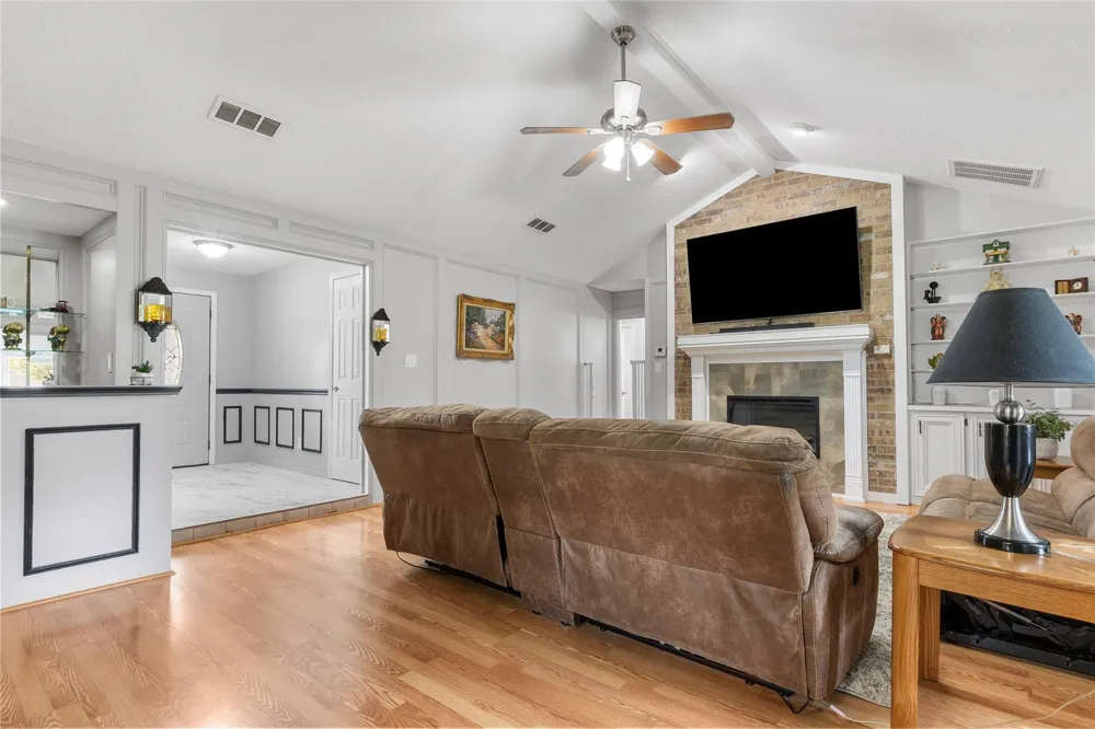 3503 Quail Circle Sealy, TX 77474