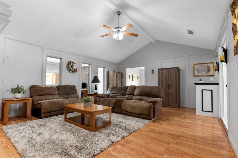 3503 Quail Circle Sealy, TX 77474