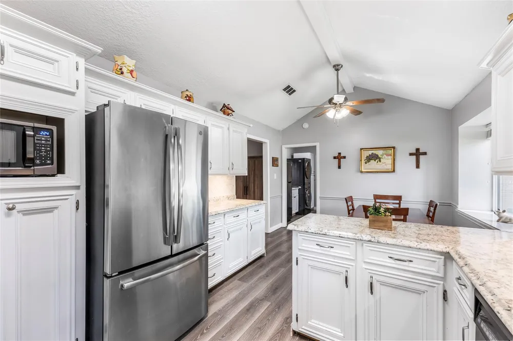 3503 Quail Circle Sealy, TX 77474