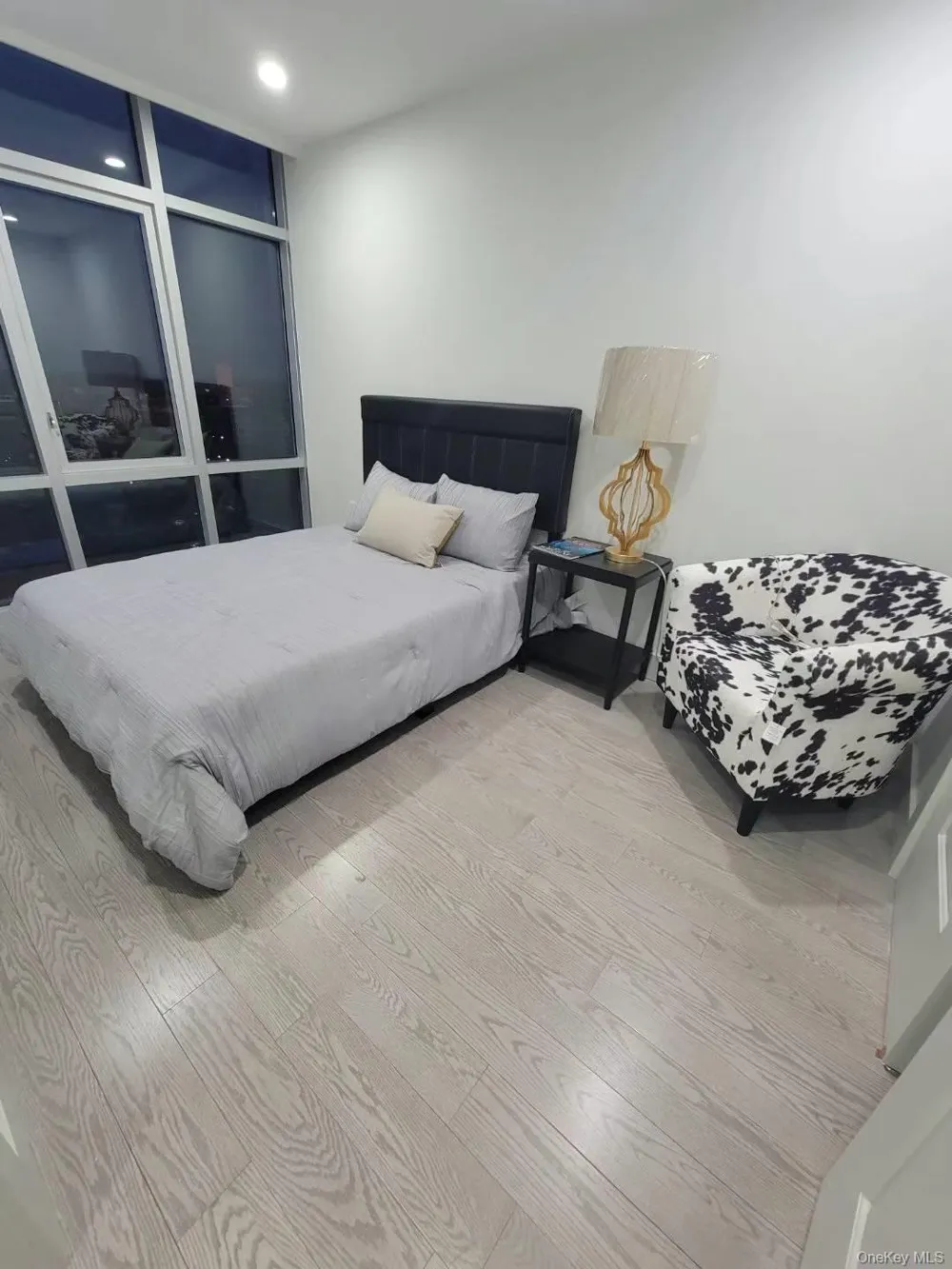 41-62 Bowne Street #12H Flushing, NY 11355