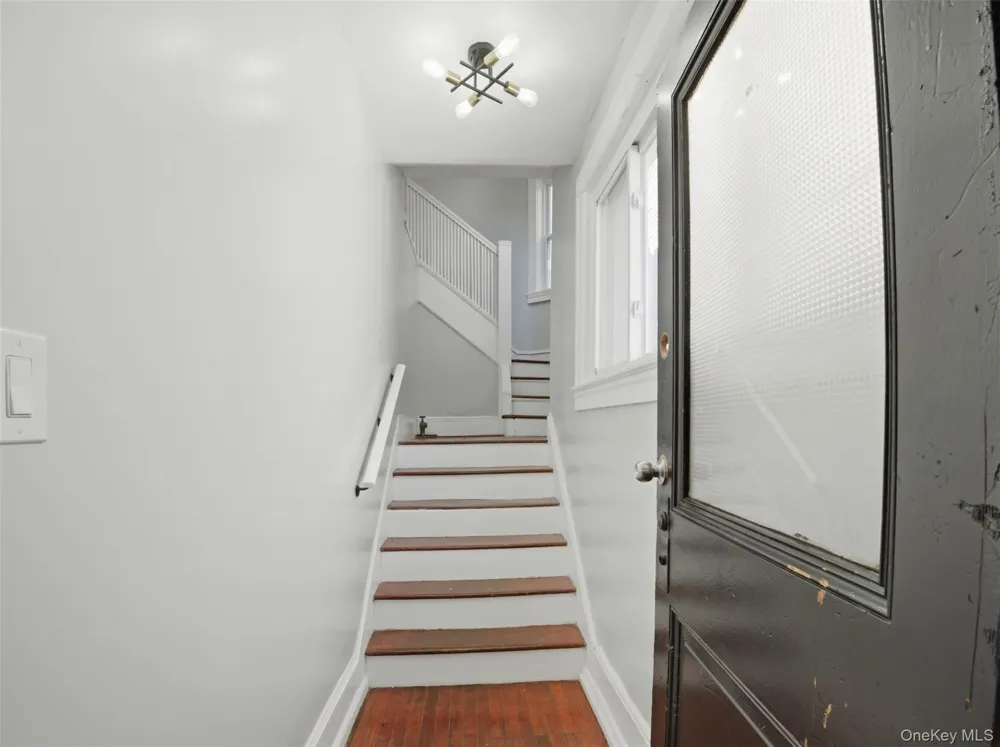 406 South 3rd Avenue #2 Mount Vernon, NY 10550