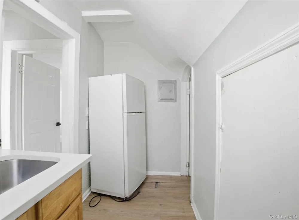 406 South 3rd Avenue #2 Mount Vernon, NY 10550