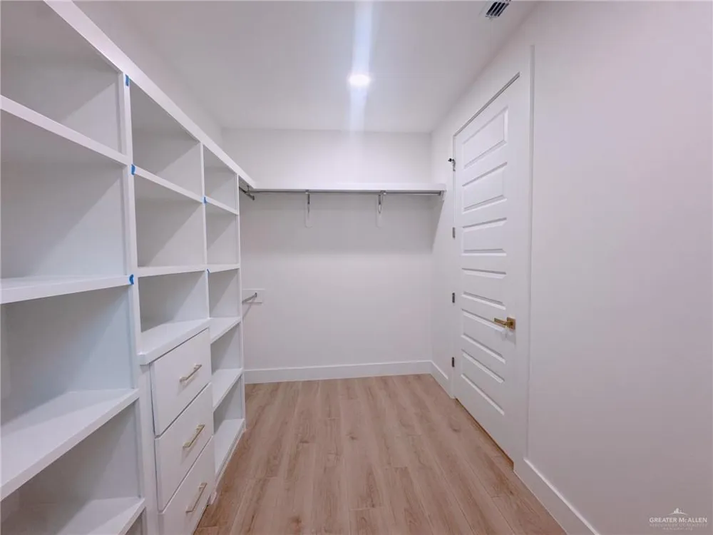 3825 W Zimmerius Avenue McAllen, TX 78504