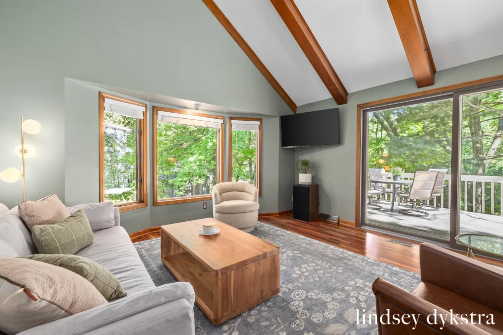 7395 Whispering Ridge Street SE Grand Rapids, MI 49546
