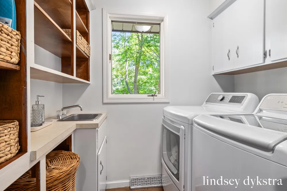 7395 Whispering Ridge Street SE Grand Rapids, MI 49546