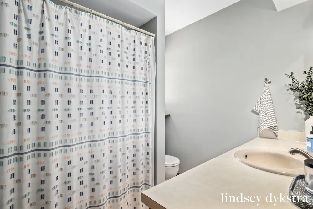 7395 Whispering Ridge Street SE Grand Rapids, MI 49546