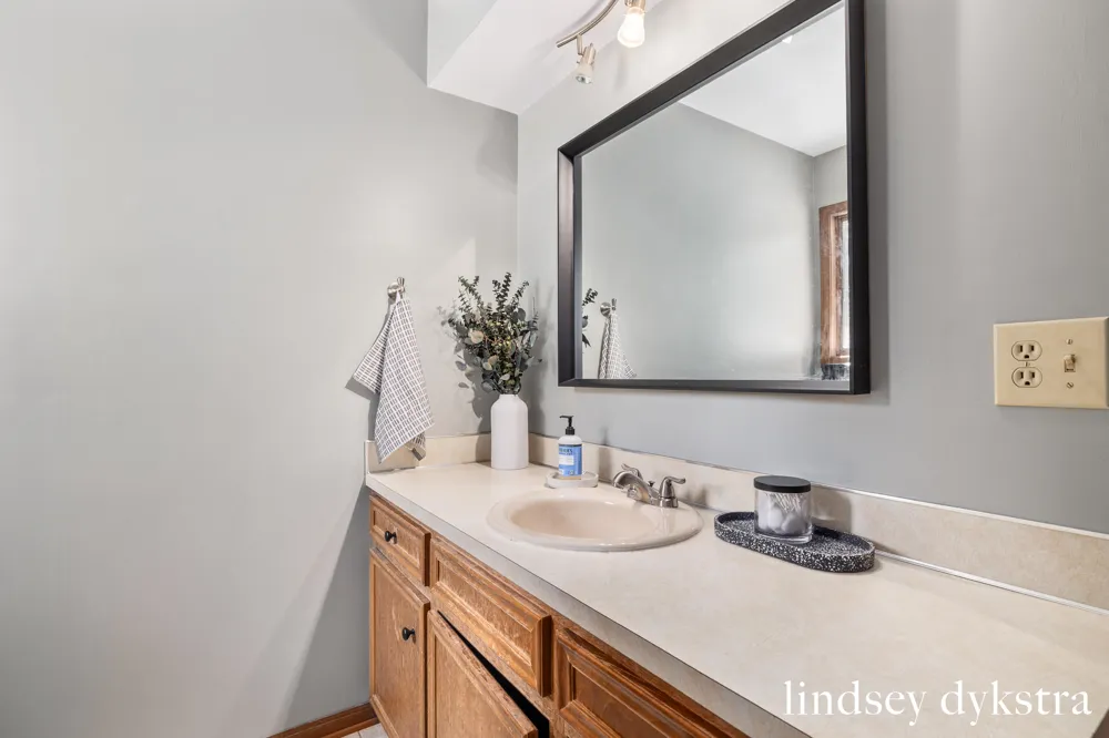 7395 Whispering Ridge Street SE Grand Rapids, MI 49546