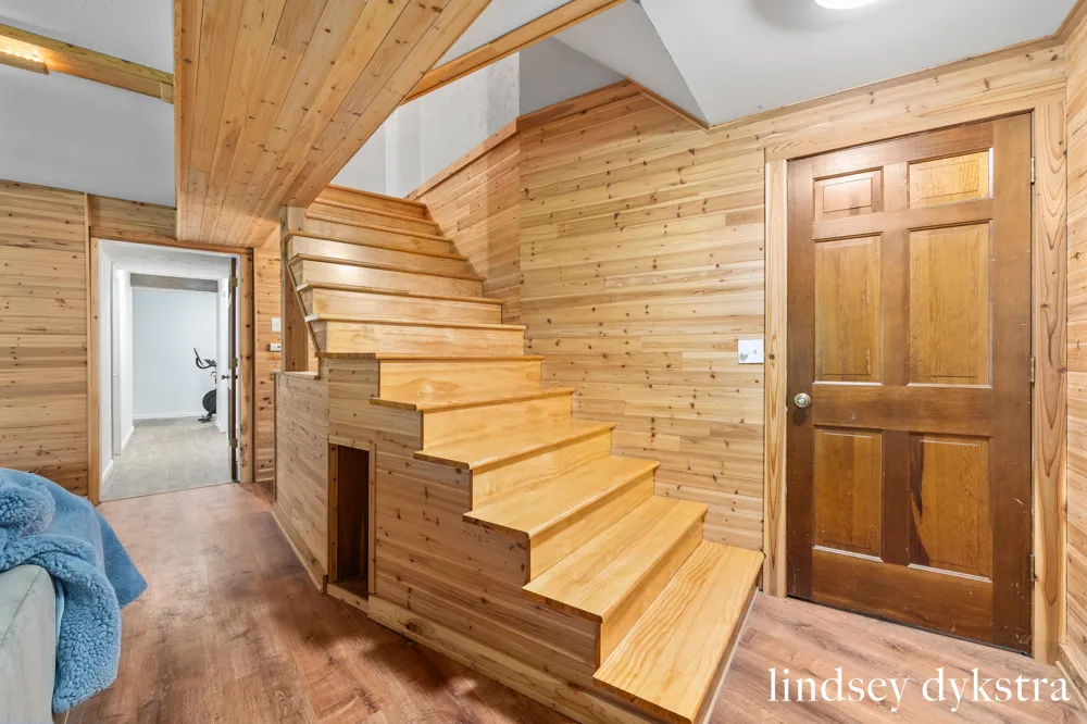 7395 Whispering Ridge Street SE Grand Rapids, MI 49546