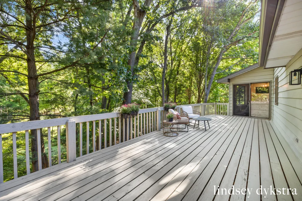 7395 Whispering Ridge Street SE Grand Rapids, MI 49546