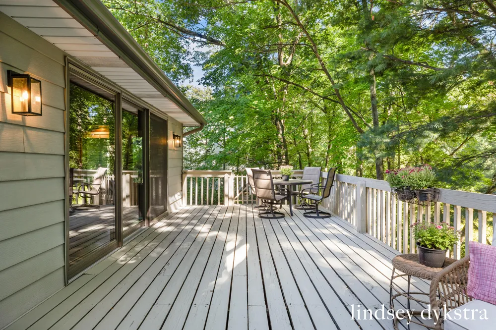 7395 Whispering Ridge Street SE Grand Rapids, MI 49546