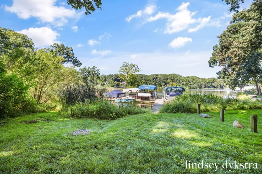7395 Whispering Ridge Street SE Grand Rapids, MI 49546