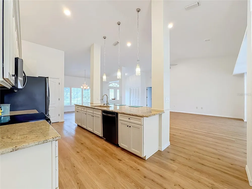 4415 HIGHLAND OAKS CIRCLE Sarasota, FL 34235
