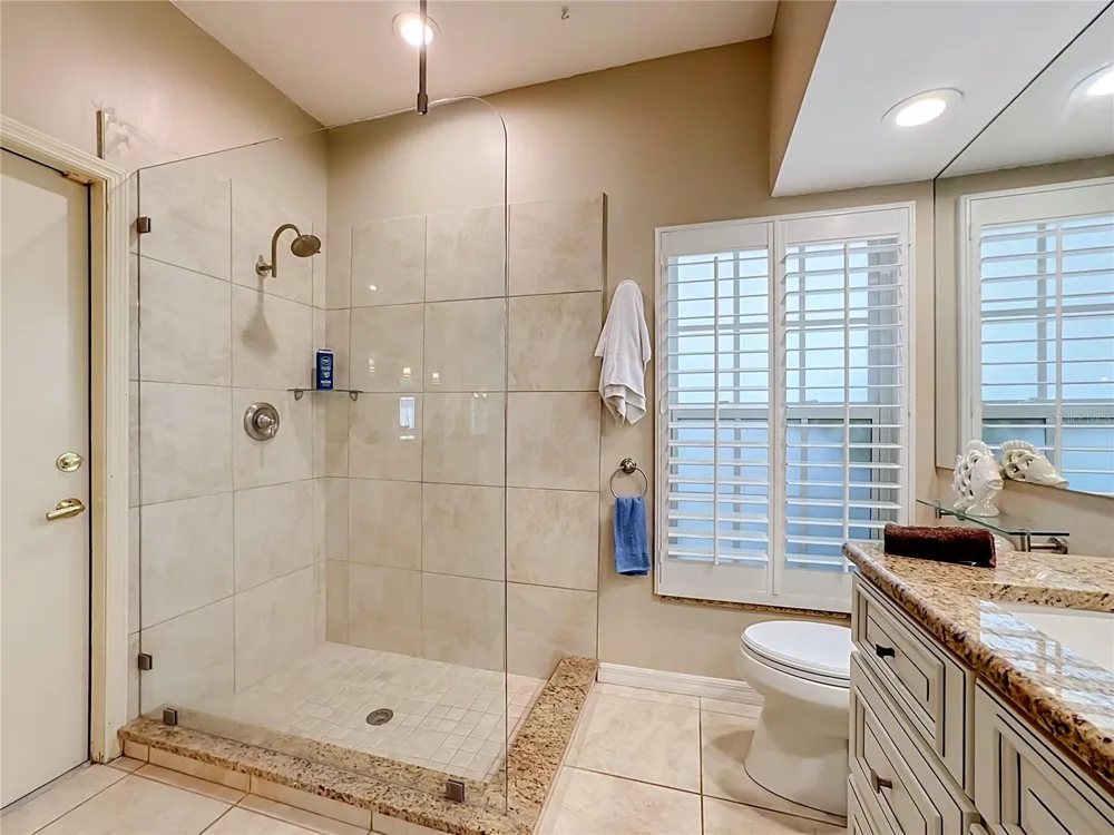 4415 HIGHLAND OAKS CIRCLE Sarasota, FL 34235